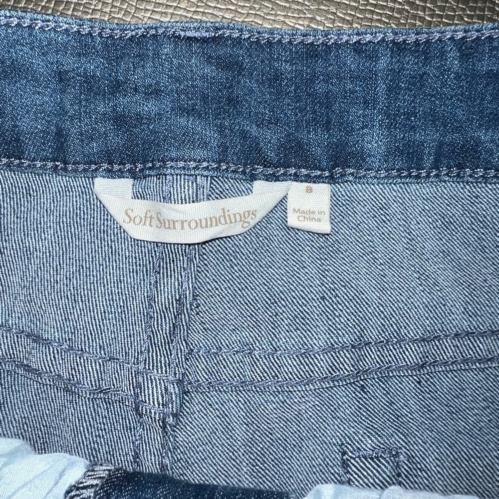 Soft Surroundings size 8 jeans embellished legs medium wash - Picture 2 of 3